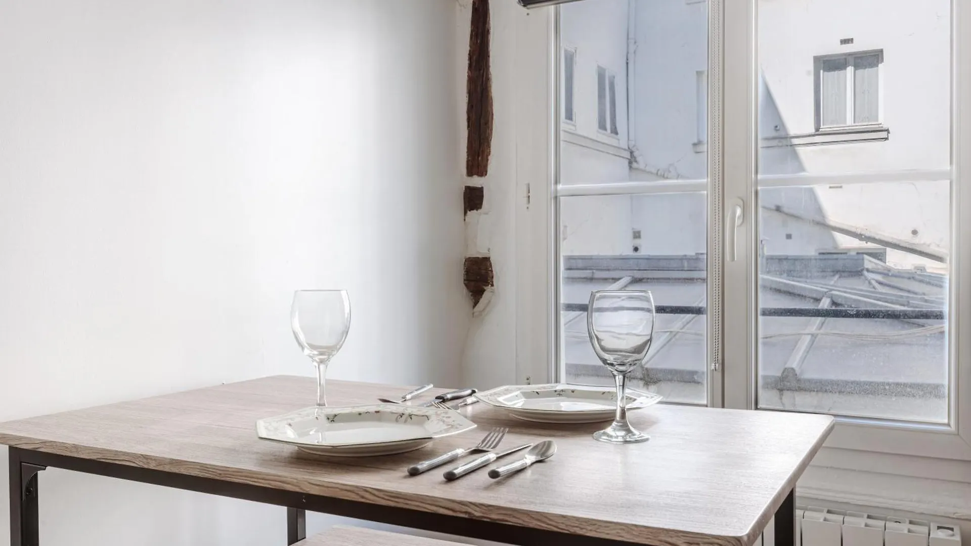 Apartment Cosy 3P Quartier Republique Paris